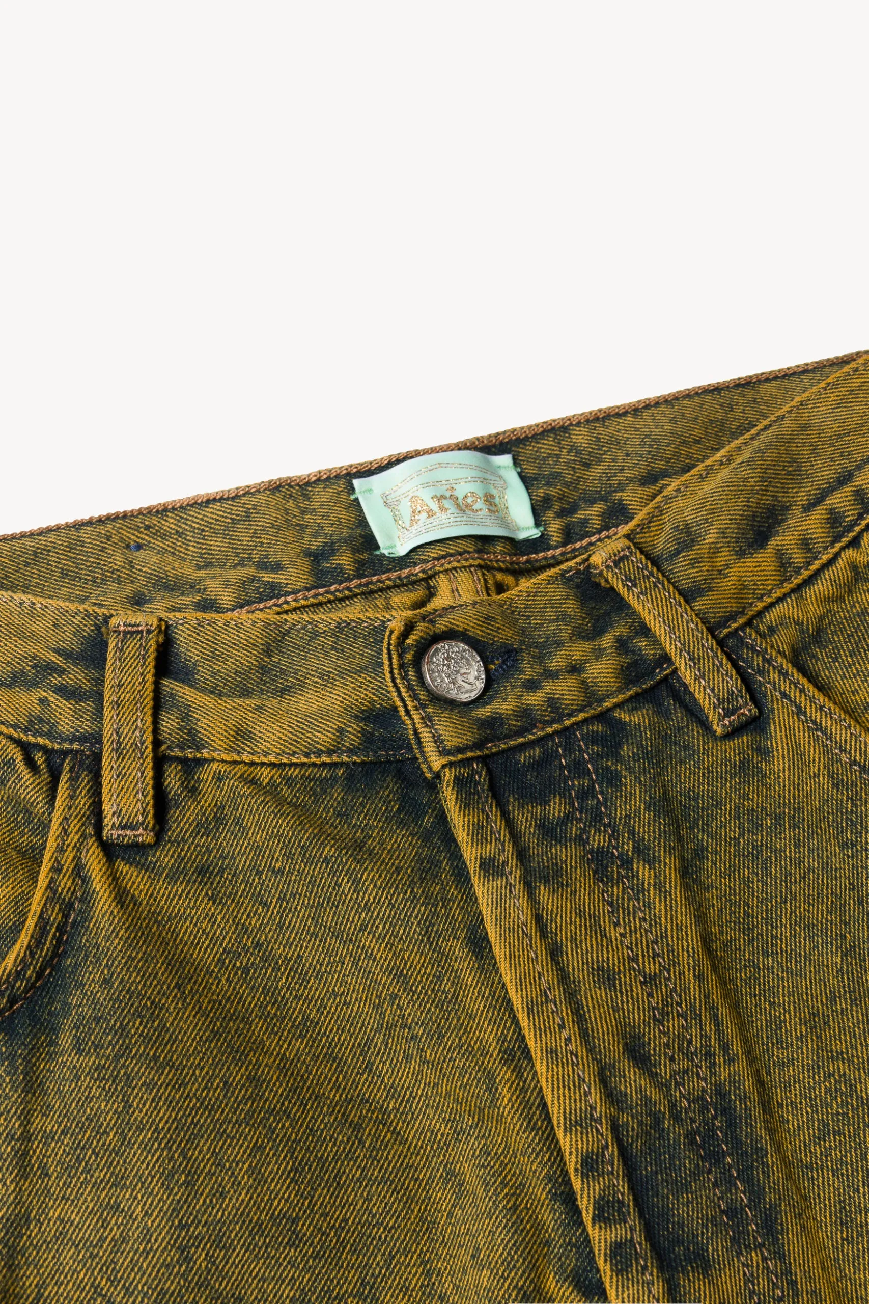 Sure, heres an optimized title with modifiers: Trendy Acid Wash Batten Jeans for Men - Vintage Style Denim with Modern Fit.