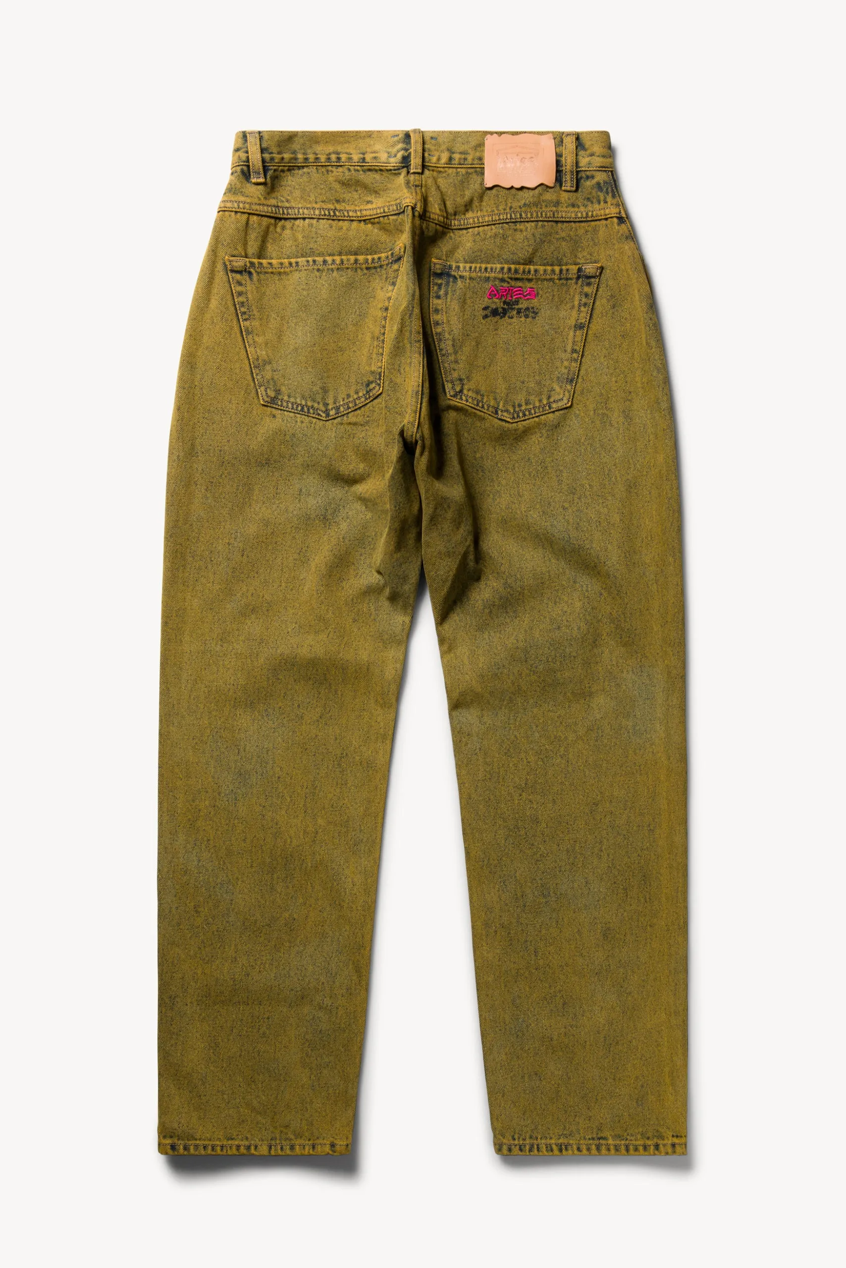 Sure, heres an optimized title with modifiers: Trendy Acid Wash Batten Jeans for Men - Vintage Style Denim with Modern Fit.