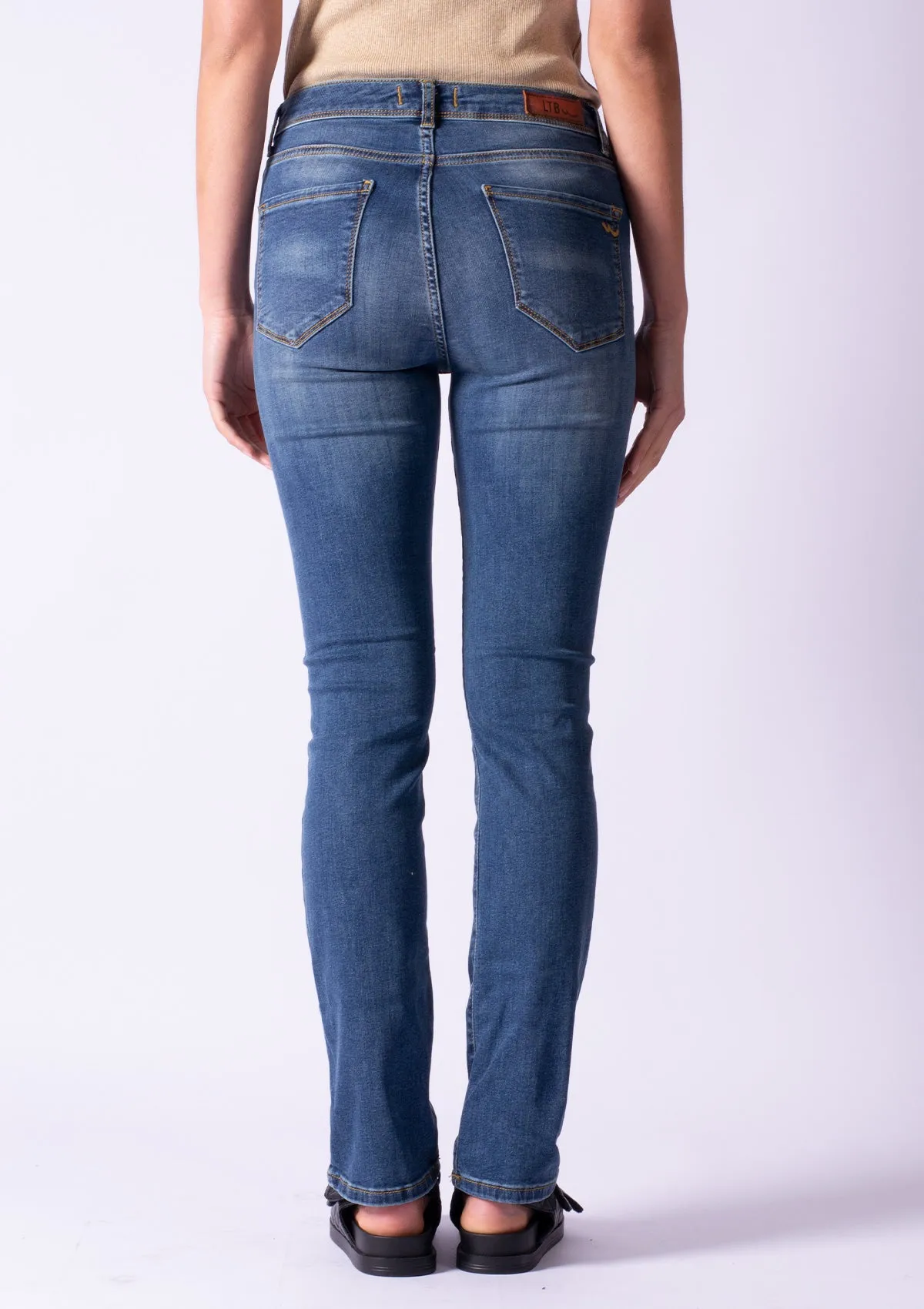 Arline Luvla High Rise Straight Jean