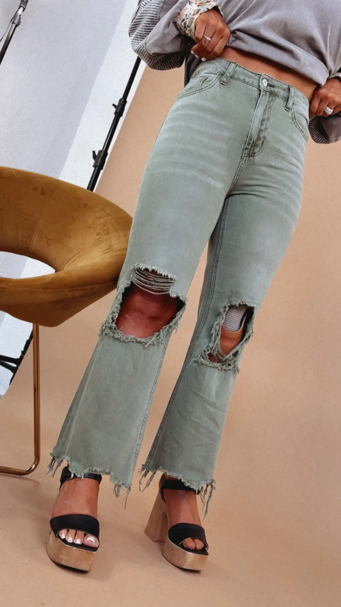 Brooks Distressed Jean, Army Green VERVET