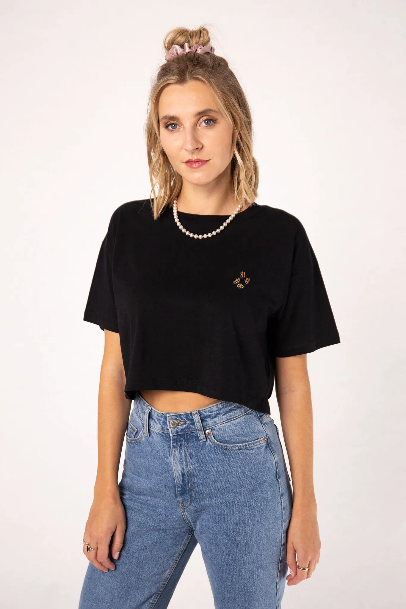 Coffee Beans | Besticktes Bio Baumwoll Crop Top