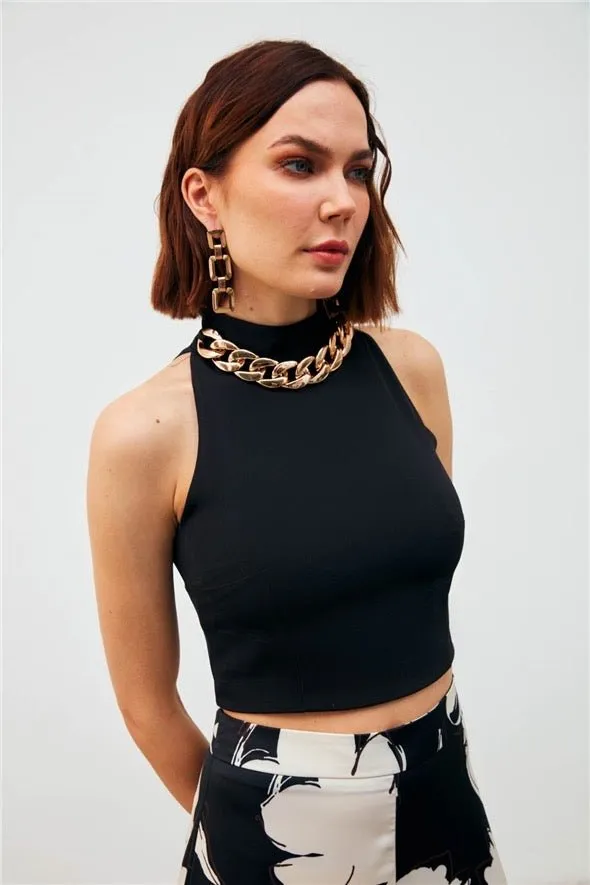 Crop Top with Chain Accessories - Black