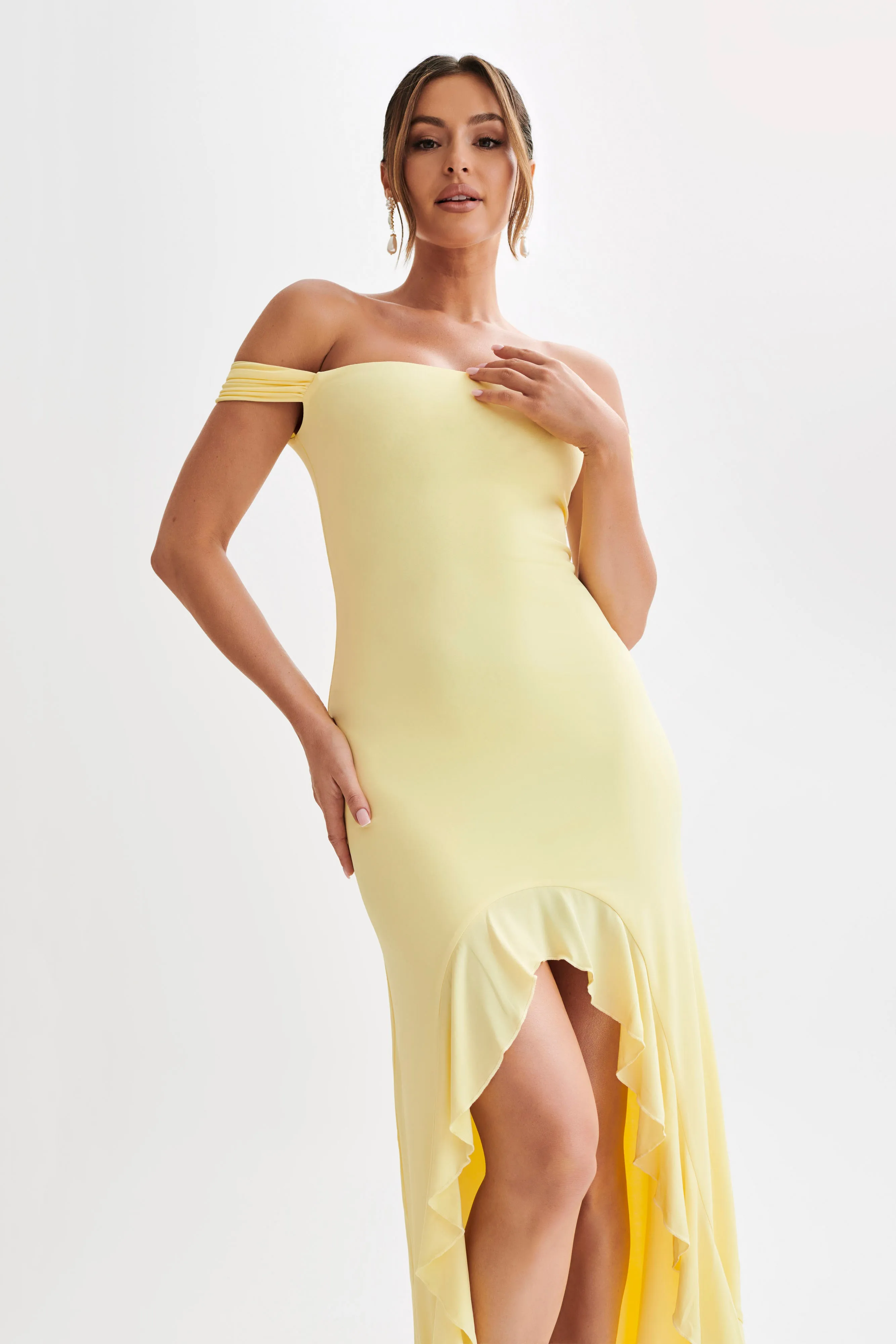 Yellow Off-Shoulder Maxi Dress - Elegant Eisley Slinky Design