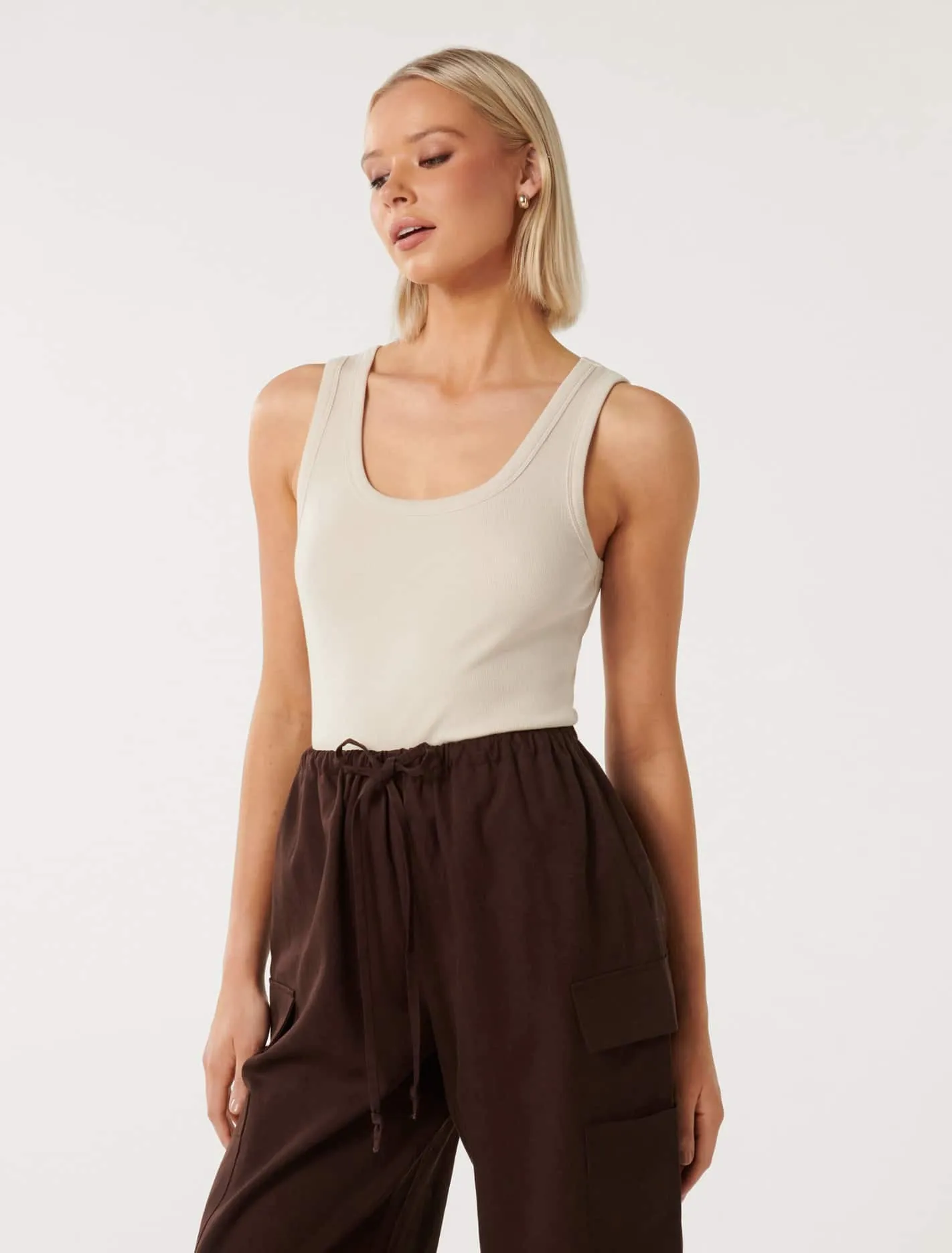 Nori Scoop Front Tank Top